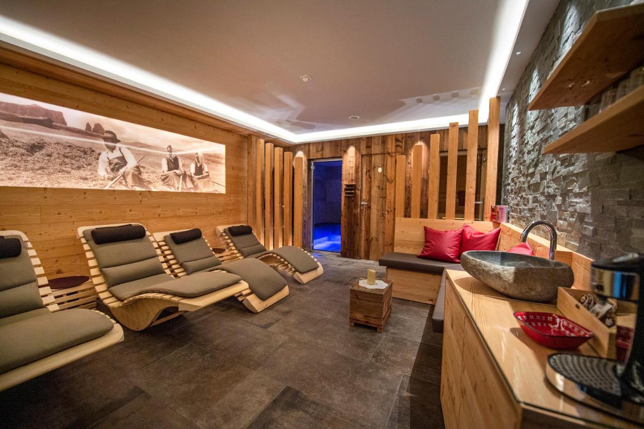 Apartments La Rives Santa Cristina Val Gardena المظهر الخارجي الصورة
