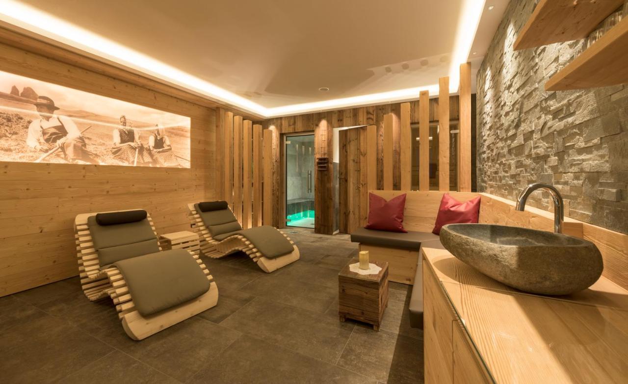 Apartments La Rives Santa Cristina Val Gardena المظهر الخارجي الصورة
