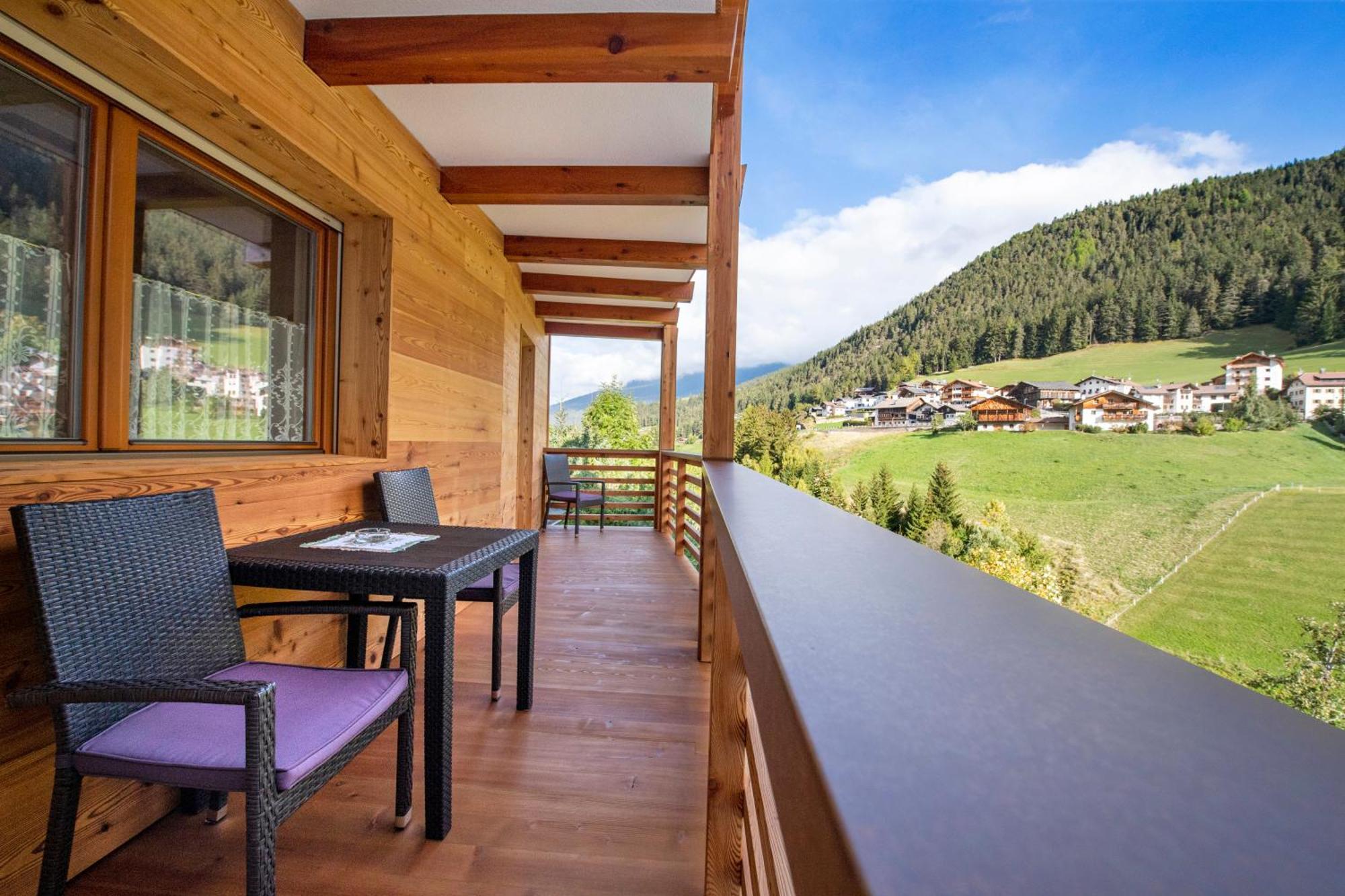 Apartments La Rives Santa Cristina Val Gardena المظهر الخارجي الصورة